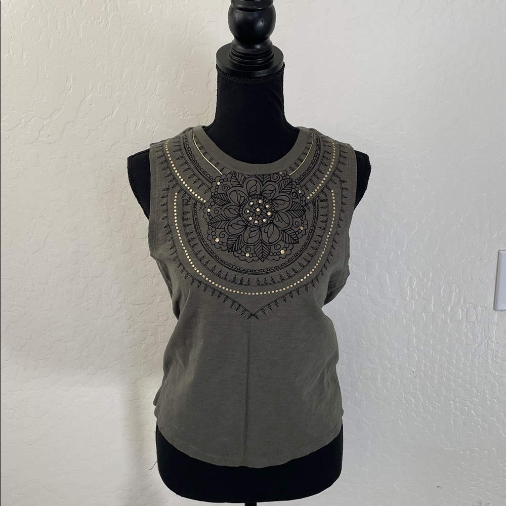 House of Harlow sage beetle sleeveless top medium